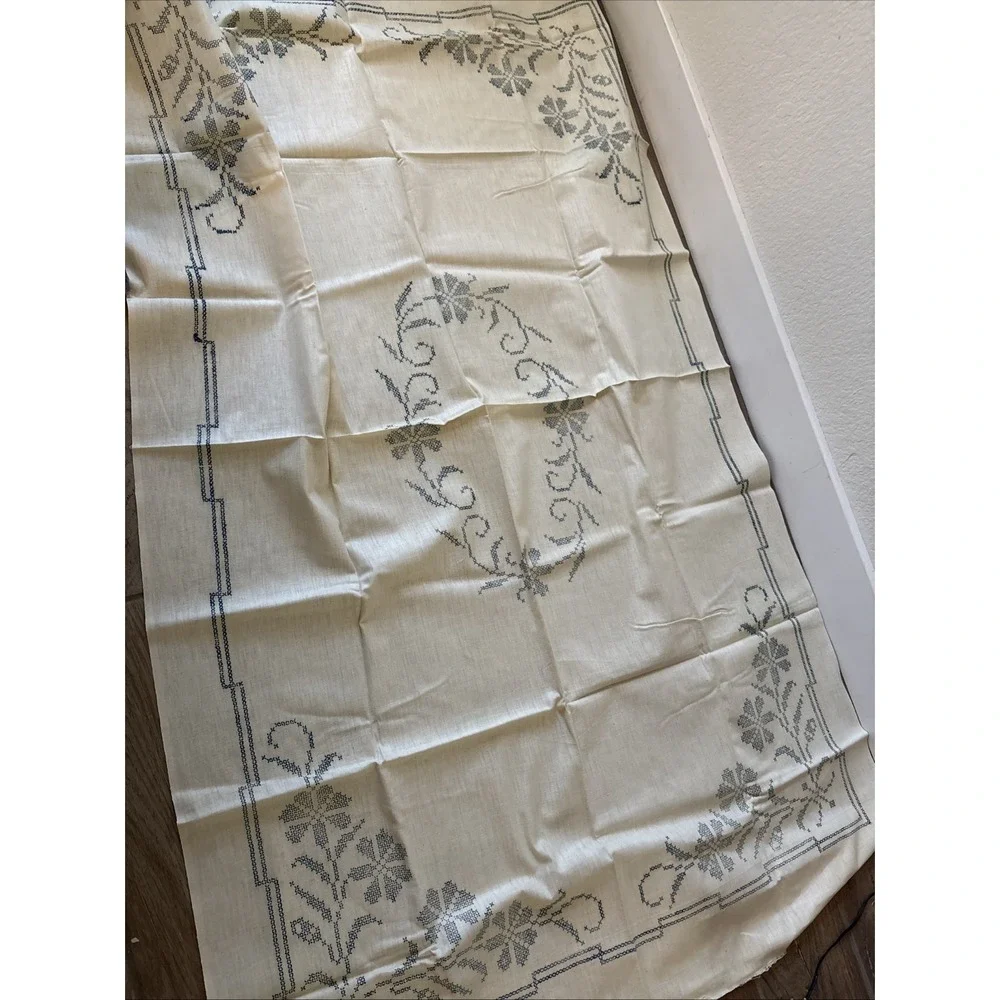 Vtg Embroidery Blue Cross Stitch Muslin Table Cream Cloth 55